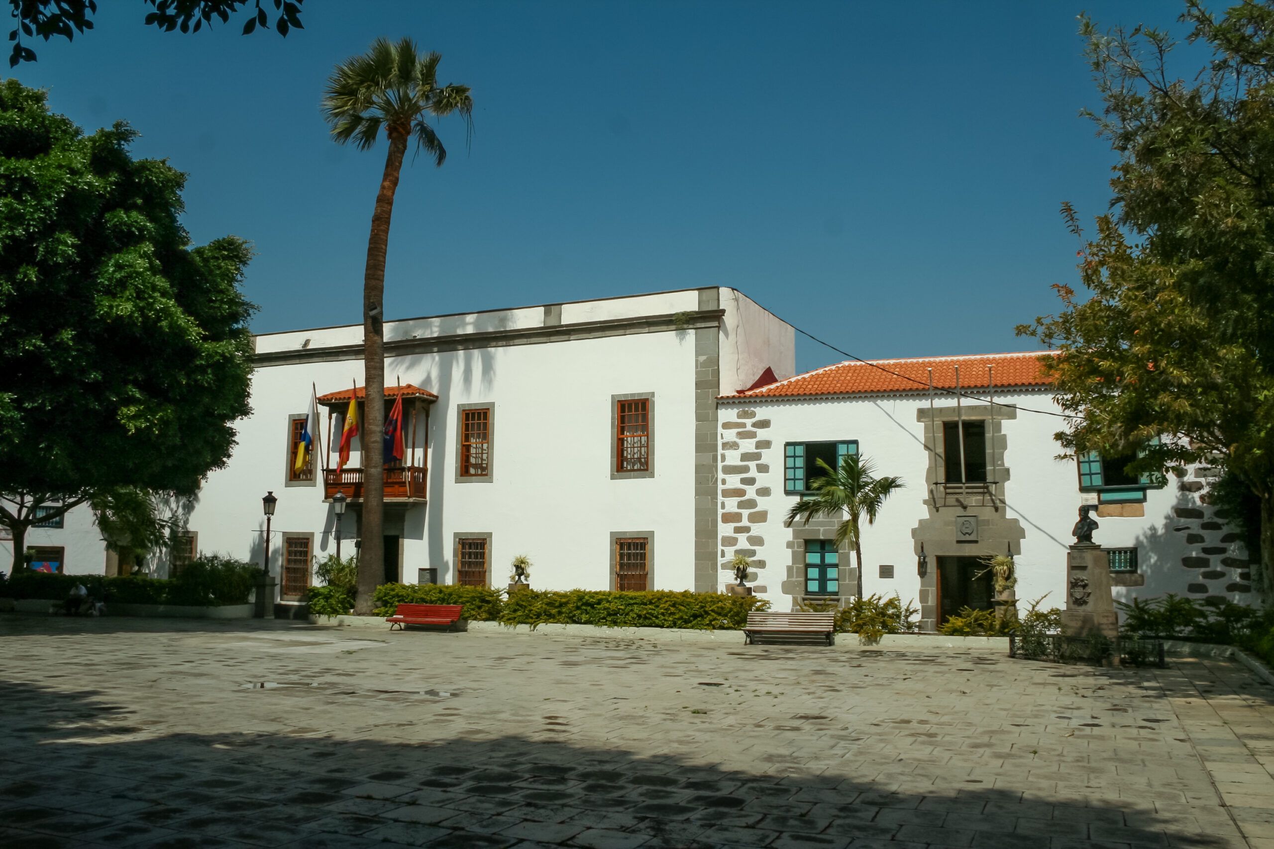 Zona fundacional y plaza de San Juan