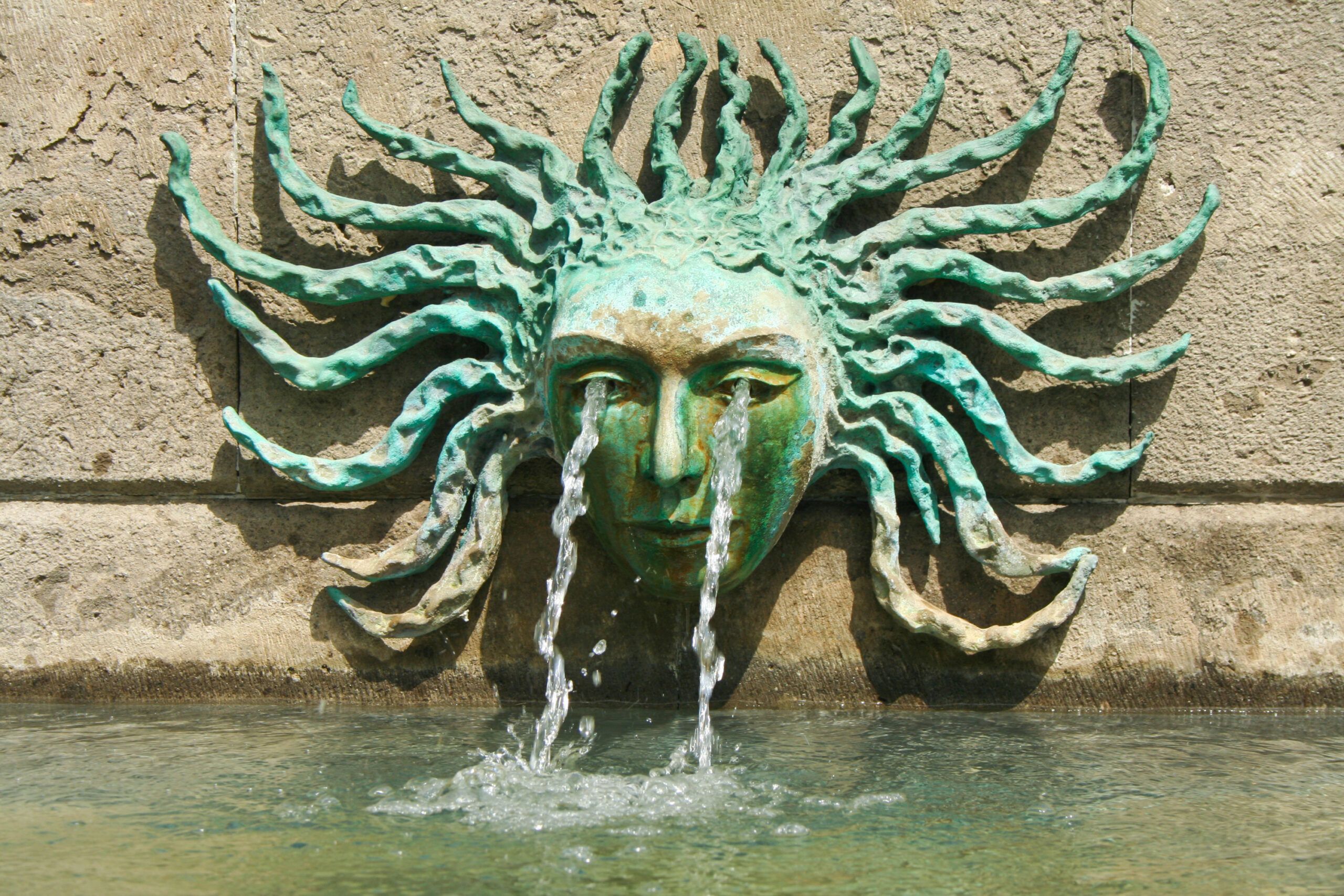 Fuentes y estatuaria pública de Telde